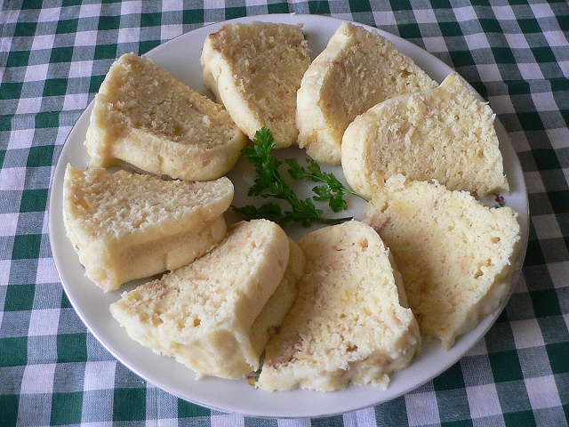 babovkovy-knedlik-nakrajeny