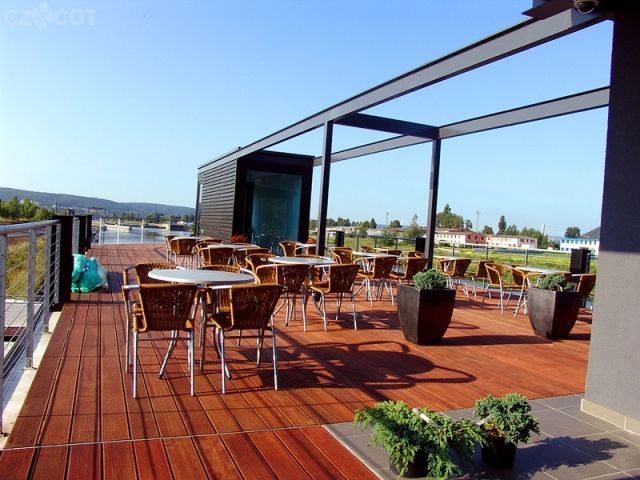 Port 62 (2)