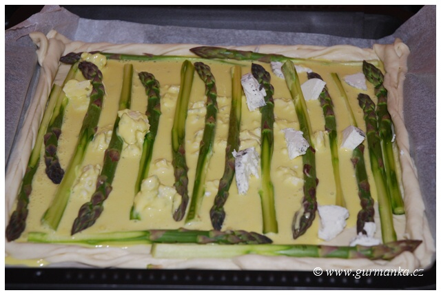 pizza chřest sýr 1