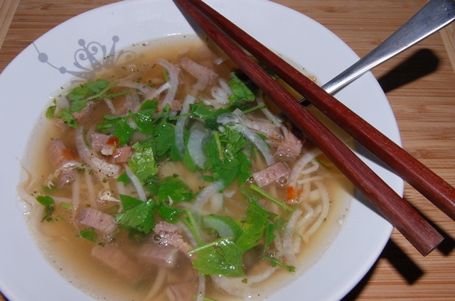 "vietnamská kuchyně - polévka PhoBó"